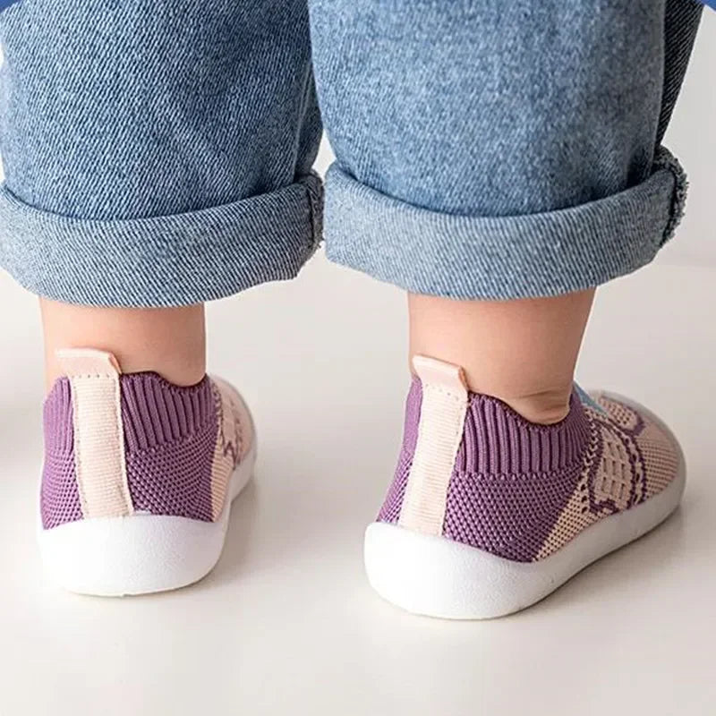 Leo™ – Andningsbara Babyskor för Första Stegen