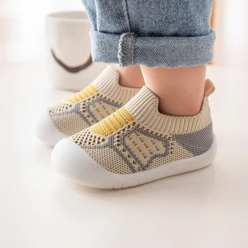 Leo™ – Andningsbara Babyskor för Första Stegen