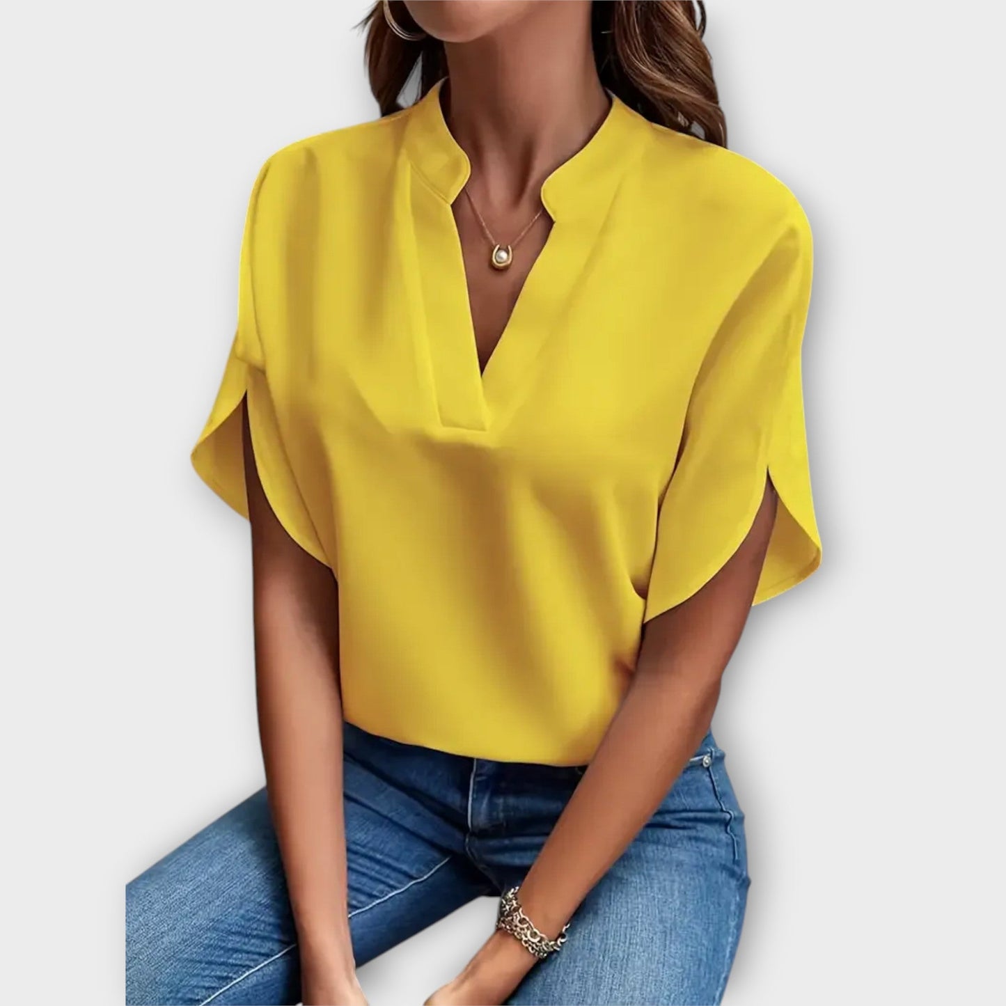 Liv™ – Tidlös Blus med Modern Touch